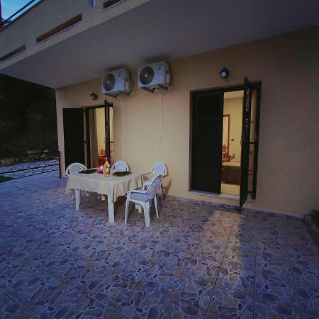 Katávolos Kaminaki Seaview Apartments מראה חיצוני תמונה